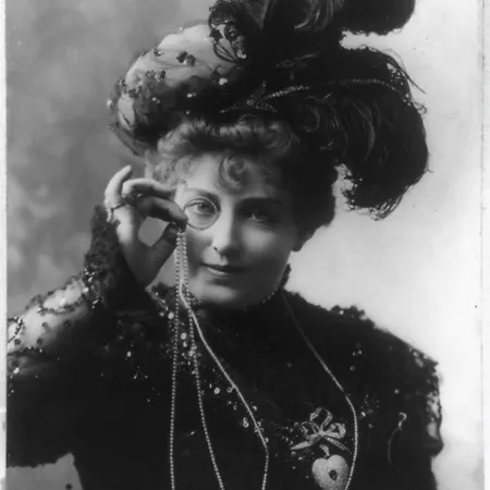 Madame C - Très Particulier