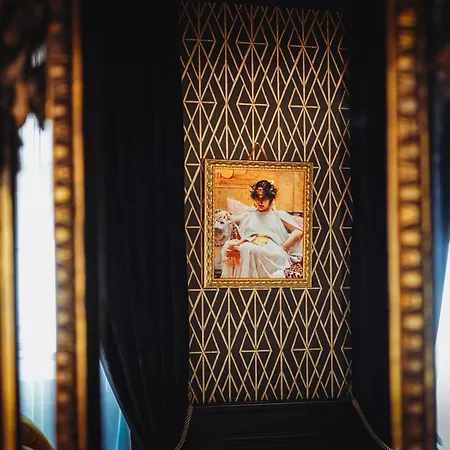 Hotel Madame C - Particulier 4*