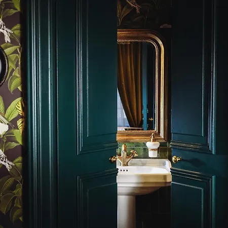 Madame C - Particulier 4*